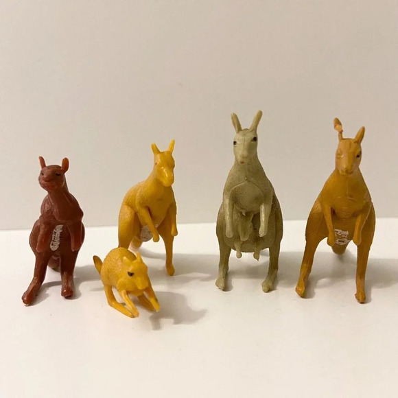 Vintage Lot  of 5 Kangaroo Plastic Toys Hong Kong - Picture 6 of 16
